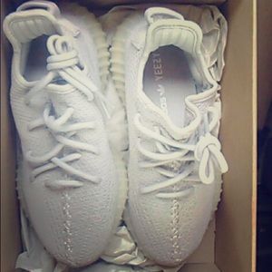Yeezy 350 boost V2